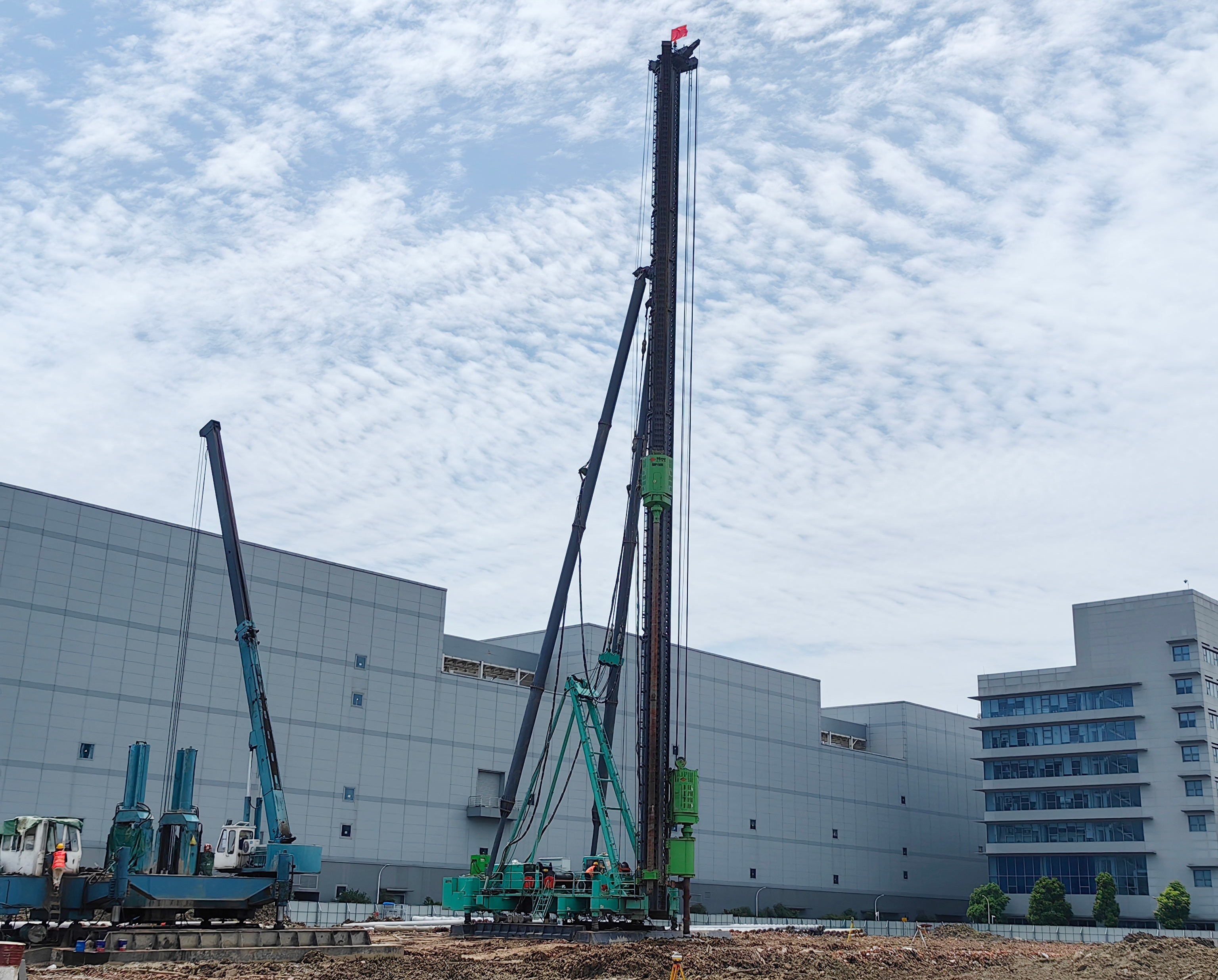 聯袂出擊！上工機械綠色樁基設備助建無錫世界級制造業基地！