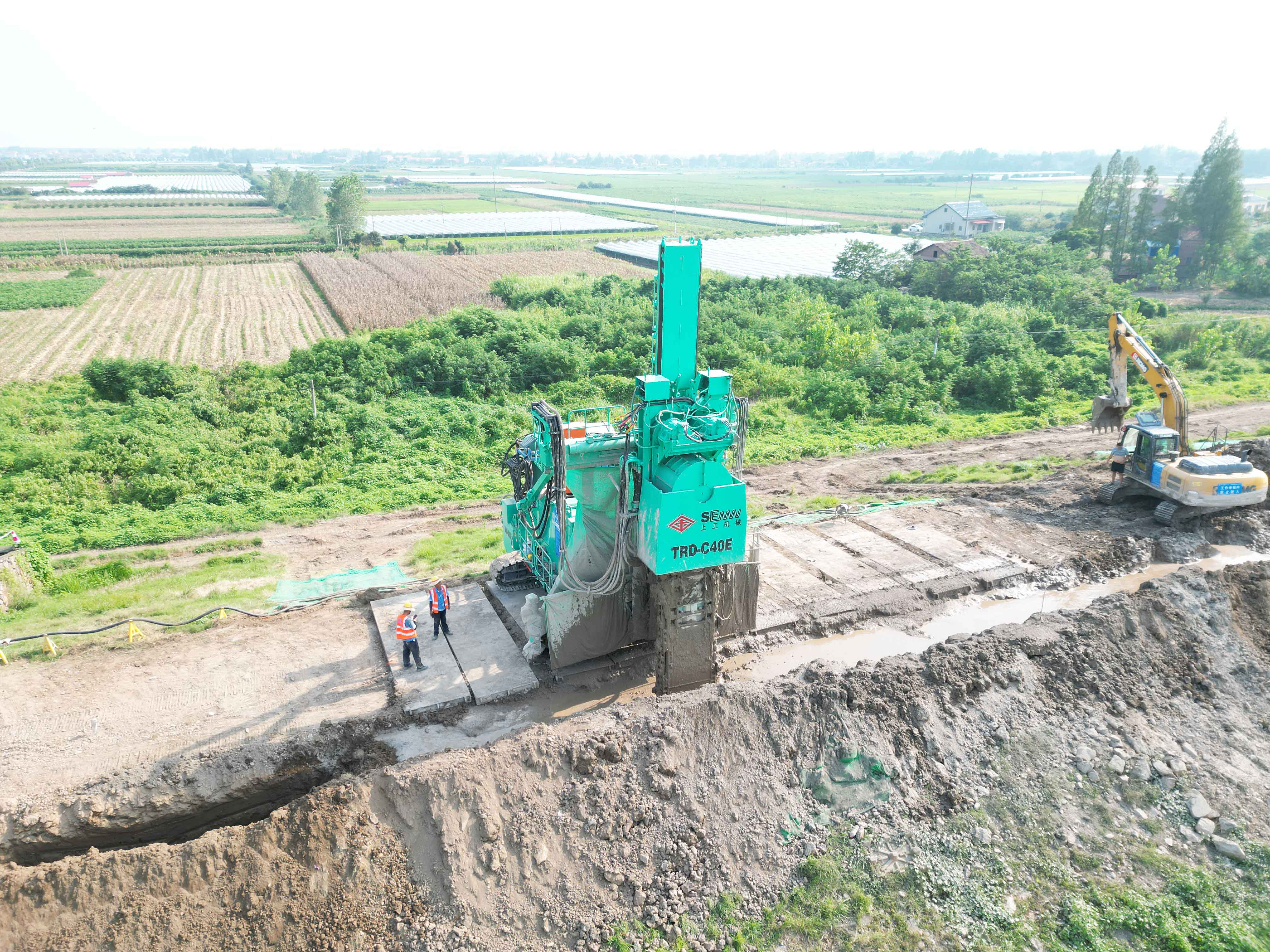 肩負使命，首次出征，上工機械首臺純電驅動TRD-40E工法機征戰湖南重大水利工程！